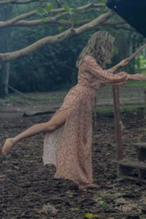 Grazi Massafera feet photo thumbnail
