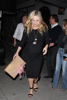 Molly Sims feet photo thumbnail