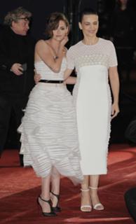 Kristen Stewart feet photo thumbnail