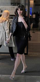 Gemma Arterton feet photo thumbnail
