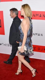 Charlize Theron feet photo thumbnail