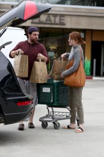 Emma Stone feet photo thumbnail
