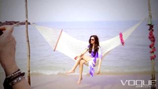 Deepika Padukone feet photo thumbnail