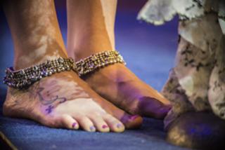 Joss Stone feet photo thumbnail