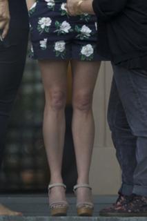 Reese Witherspoon feet photo thumbnail