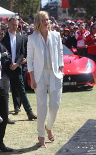 Charlize Theron feet photo thumbnail