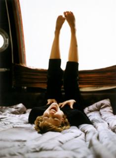 Drew Barrymore feet photo thumbnail