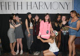 Camila Cabello feet photo thumbnail