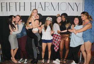 Camila Cabello feet photo thumbnail