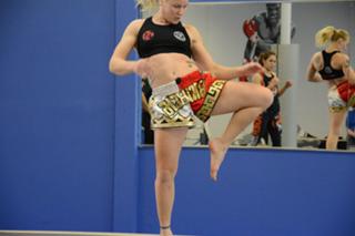 Valentina Shevchenko feet photo thumbnail