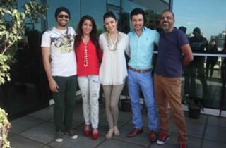 Anushka Sharma feet photo thumbnail