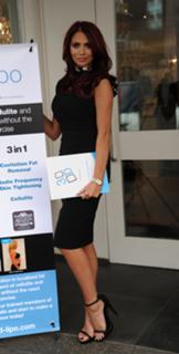 Amy Childs feet photo thumbnail