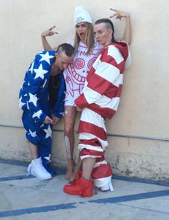 Cara Delevingne feet photo thumbnail