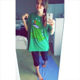 Tiffany Alvord feet photo thumbnail