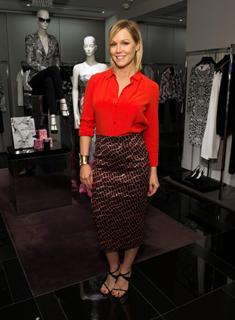 Jennie Garth feet photo thumbnail