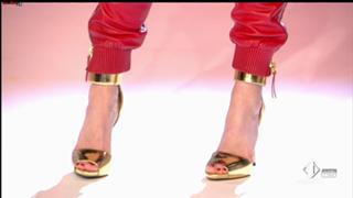 Ilary Blasi feet photo thumbnail