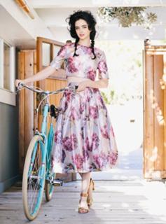 Krysten Ritter feet photo thumbnail
