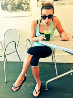 Lea Michele feet photo thumbnail