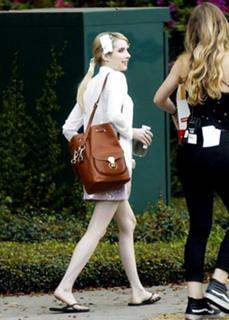 Emma Roberts feet photo thumbnail
