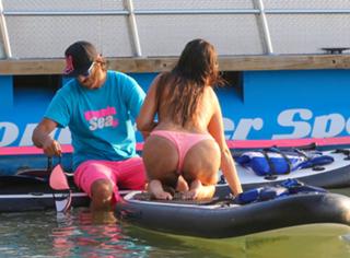 Claudia Romani feet photo thumbnail