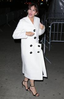 Jennifer Garner feet photo thumbnail