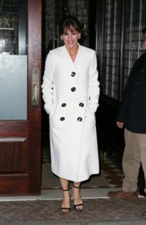 Jennifer Garner feet photo thumbnail