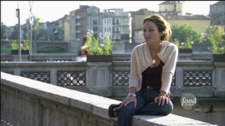 Giada De Laurentiis feet photo thumbnail