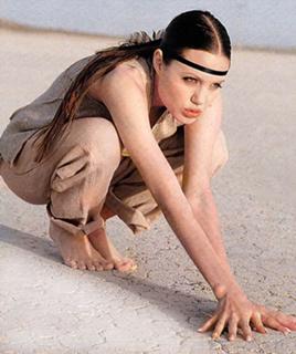 Angelina Jolie feet photo thumbnail
