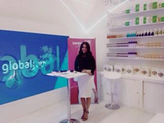 Laura González feet photo thumbnail