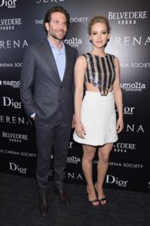 Jennifer Lawrence feet photo thumbnail