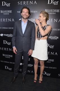 Jennifer Lawrence feet photo thumbnail