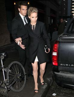 Jennifer Lawrence feet photo thumbnail