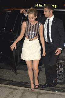 Jennifer Lawrence feet photo thumbnail
