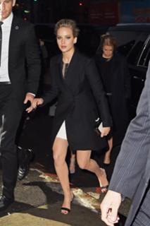 Jennifer Lawrence feet photo thumbnail