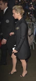 Jennifer Lawrence feet photo thumbnail