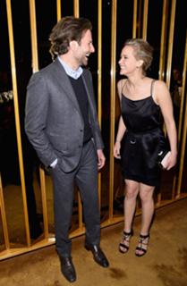 Jennifer Lawrence feet photo thumbnail