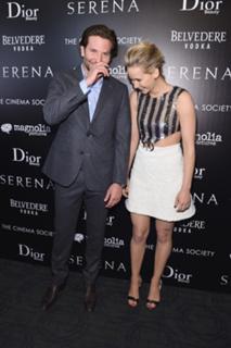Jennifer Lawrence feet photo thumbnail