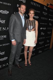 Jennifer Lawrence feet photo thumbnail