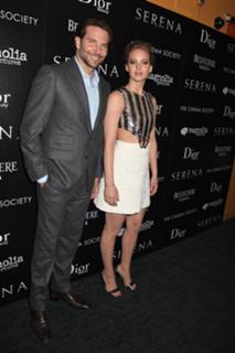 Jennifer Lawrence feet photo thumbnail