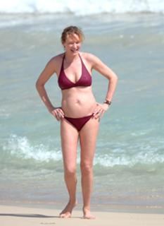 Uma Thurman feet photo thumbnail