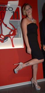 Federica Pellegrini feet photo thumbnail