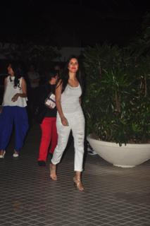 Katrina Kaif feet photo thumbnail