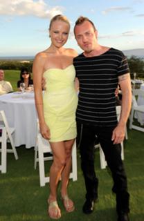 Malin Akerman feet photo thumbnail
