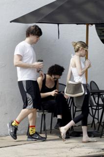 Emma Roberts feet photo thumbnail