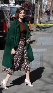 Emmy Rossum feet photo thumbnail