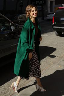 Emmy Rossum feet photo thumbnail