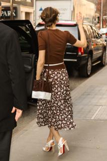 Emmy Rossum feet photo thumbnail