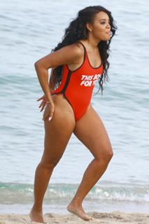 Angela Simmons feet photo thumbnail