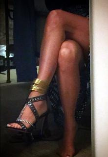 Christie Brinkley feet photo thumbnail