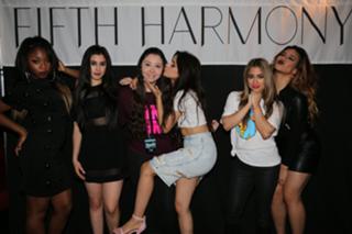 Camila Cabello feet photo thumbnail